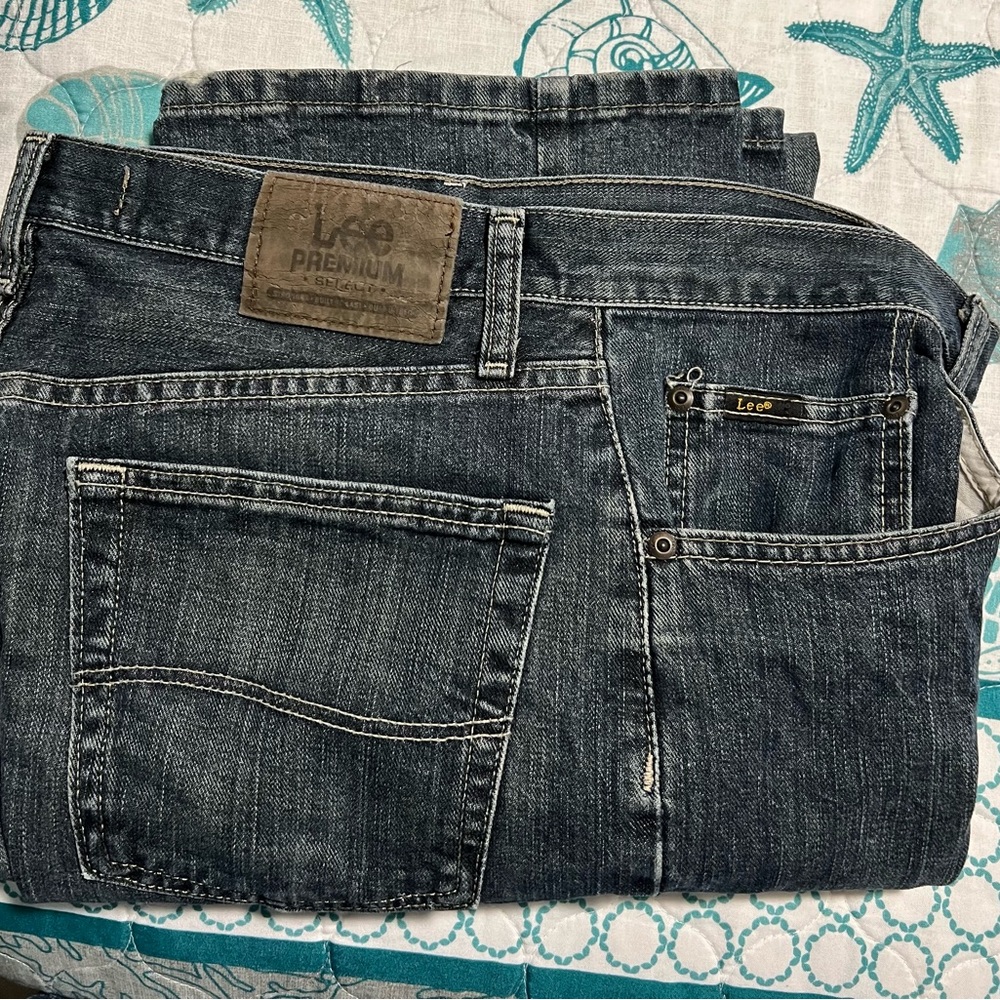 Lee Relaxed Indigo Blue Jeans with Vintage Fading